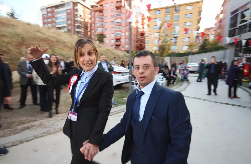 acilisimizdan-kareler-34