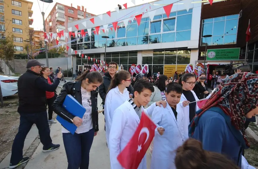 acilisimizdan-kareler-35