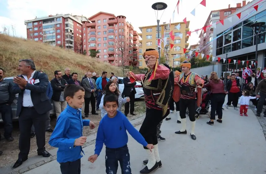acilisimizdan-kareler-36